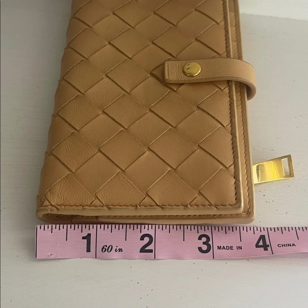 Bottega Veneta Pale Brown Intrecciato Bifold Wallet.